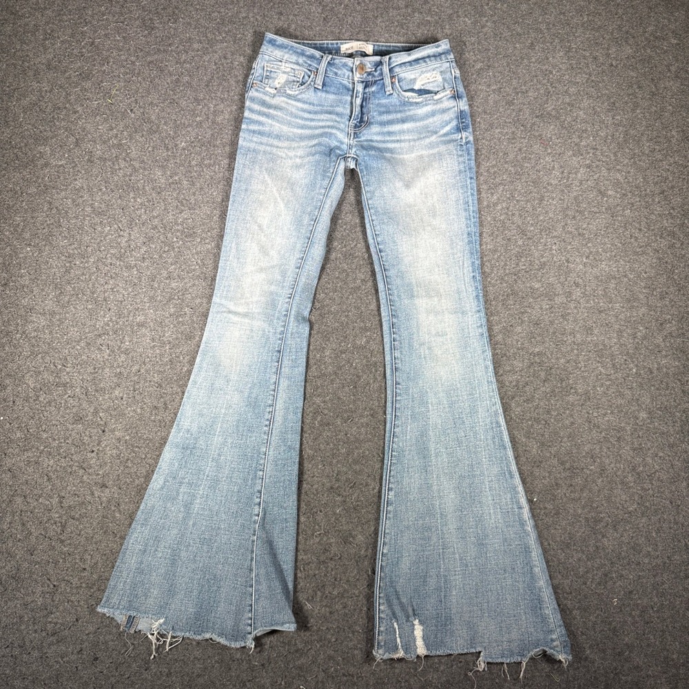BKE Stella Super Flare Jeans Low Rise Slim Fit Light Wash Distressed 25x33.5
